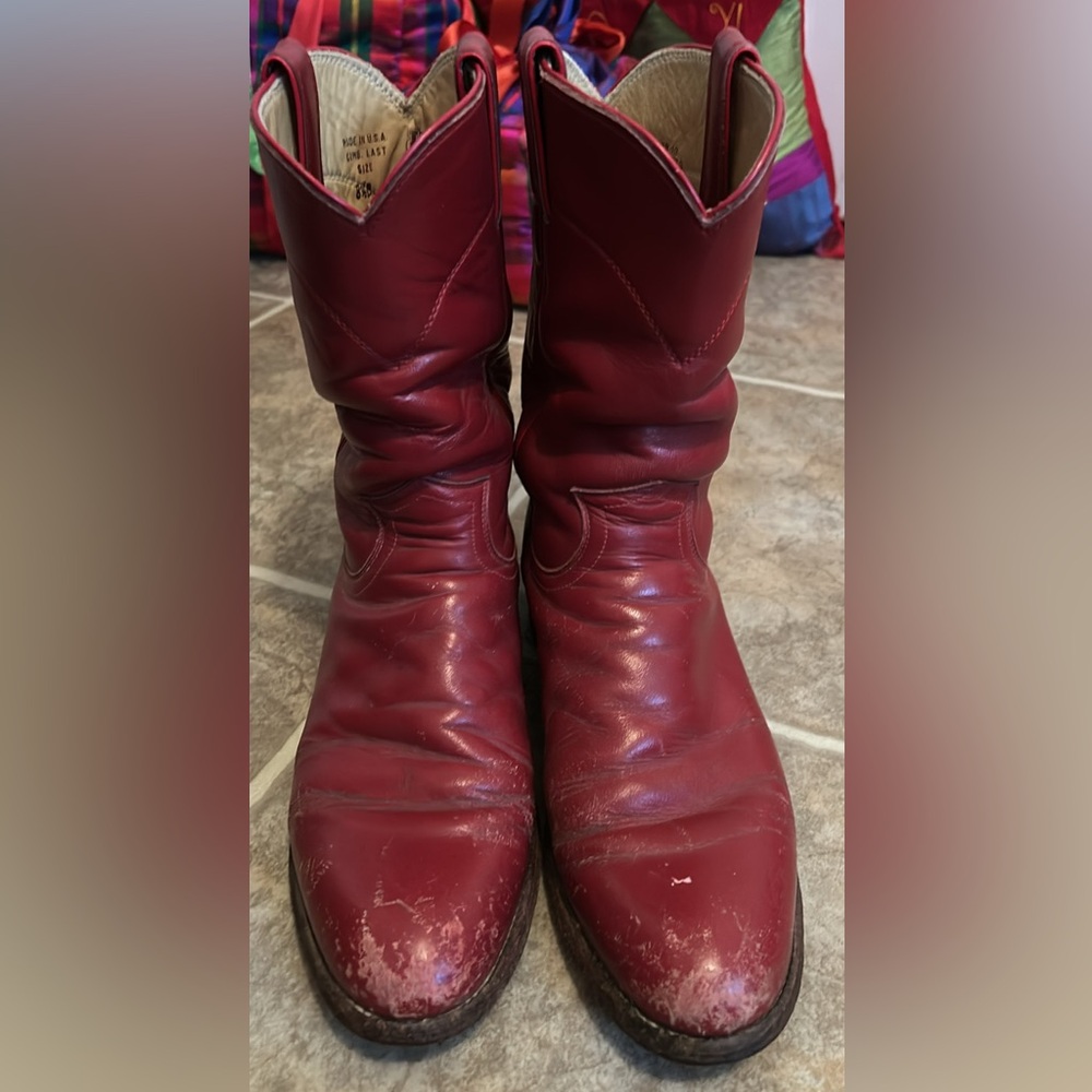 Justin Boots Cherry Leather Western Boots